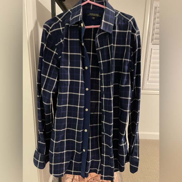 Banana Republic shirt - Picture 3 of 3